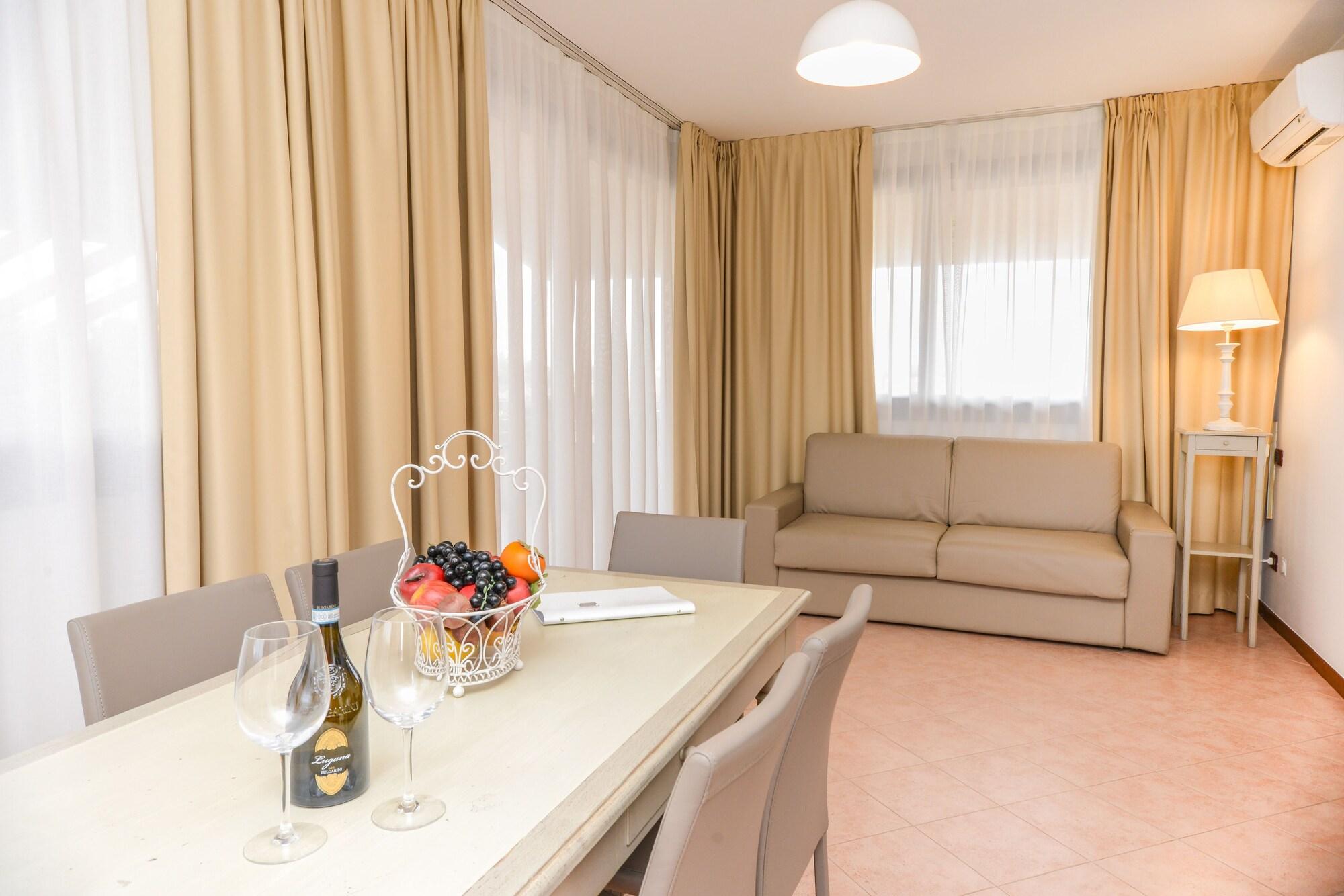 Il Sogno Apartments Desenzano del Garda Exteriör bild